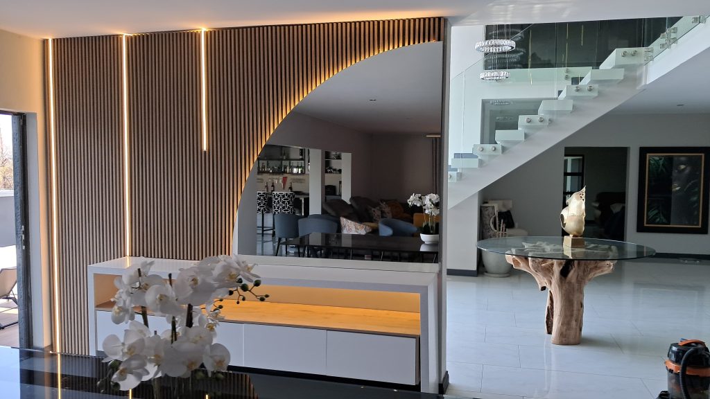 dinning display